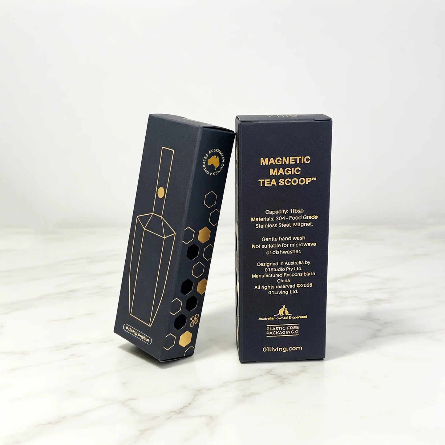 Magnetic Magic-Scoop™ packaging with product detailing, designed for consistent loose-leaf tea measuring and easy storage on tea canisters.