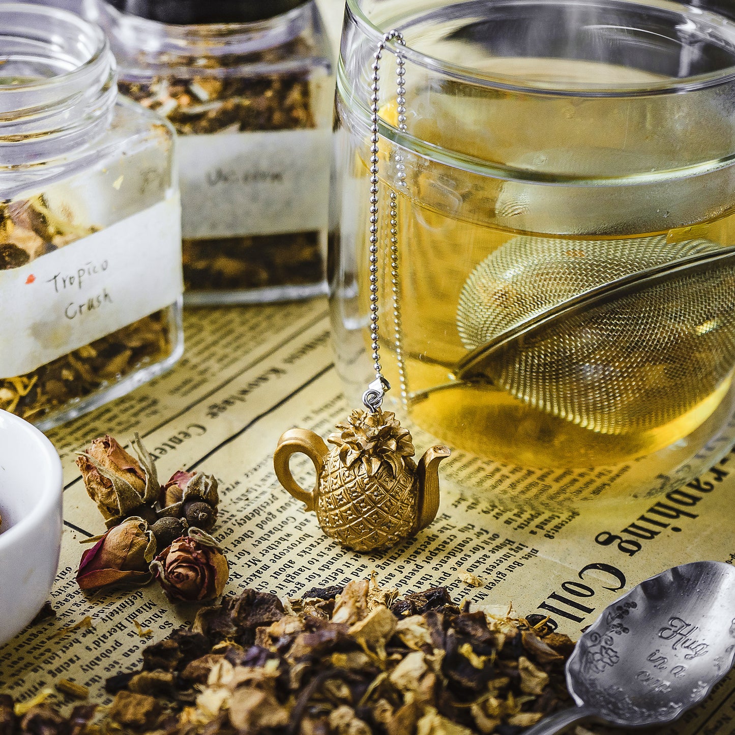 Mesh Tea Ball Infuser Pineapple Pot